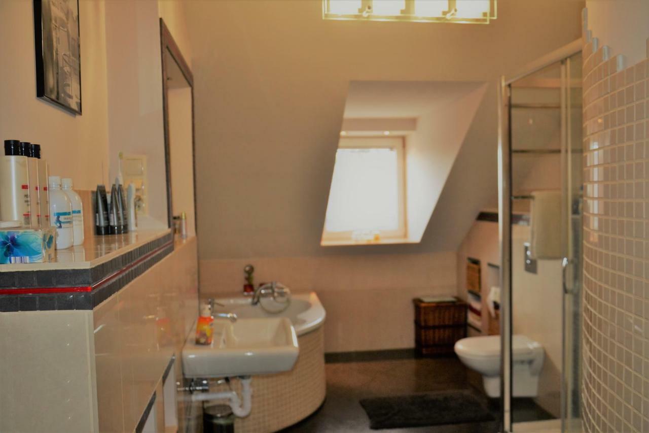 Tarnow Dom / Apartament W Centrum Exteriör bild